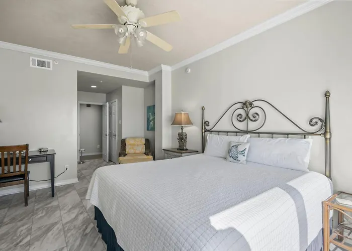 Holiday home Royal Palms Penthouse 1403