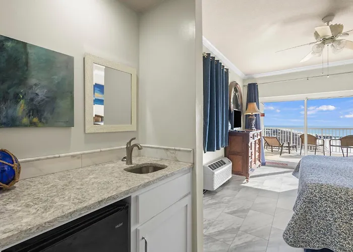 Holiday home Royal Palms Penthouse 1403